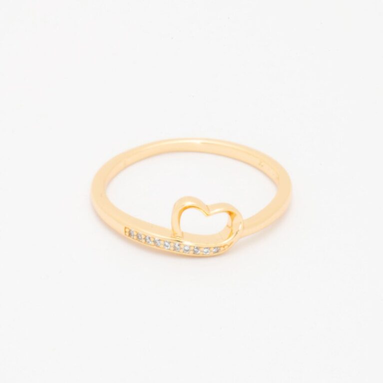 Pırlantalarla süslenmiş içi boş kalpli 18k altın kaplama yüzük-CM157